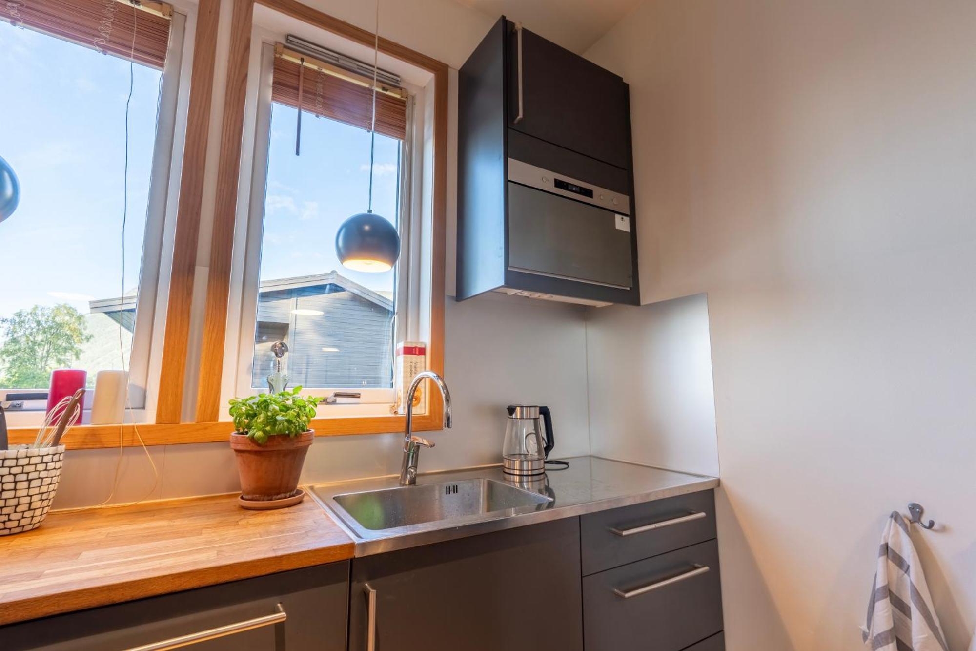 Tromso Town And Nature Apartment *
